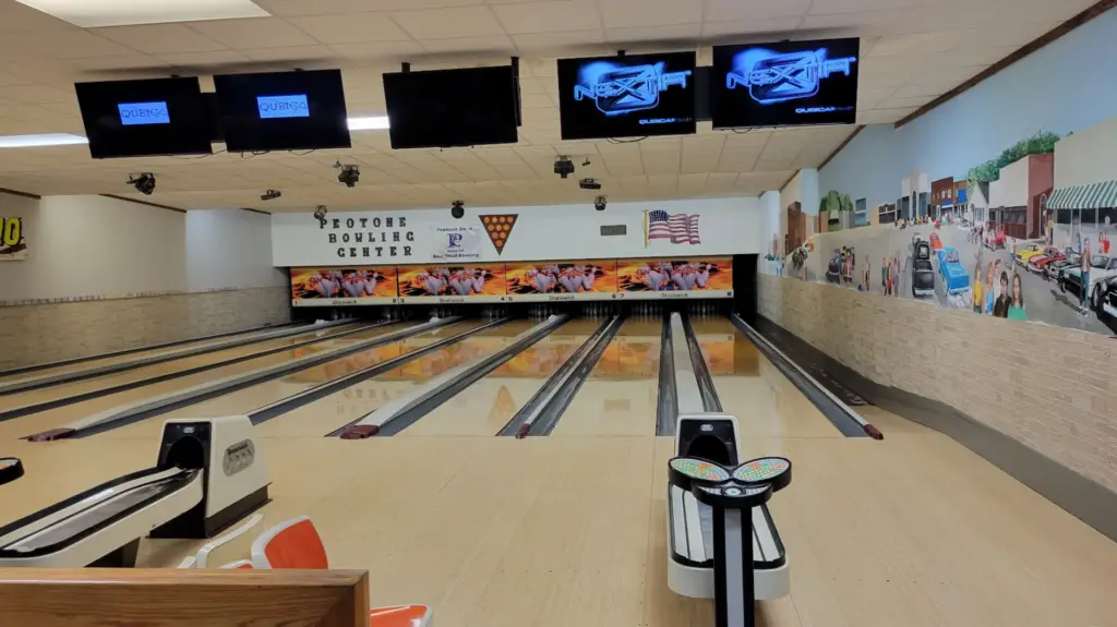 Bowling alley